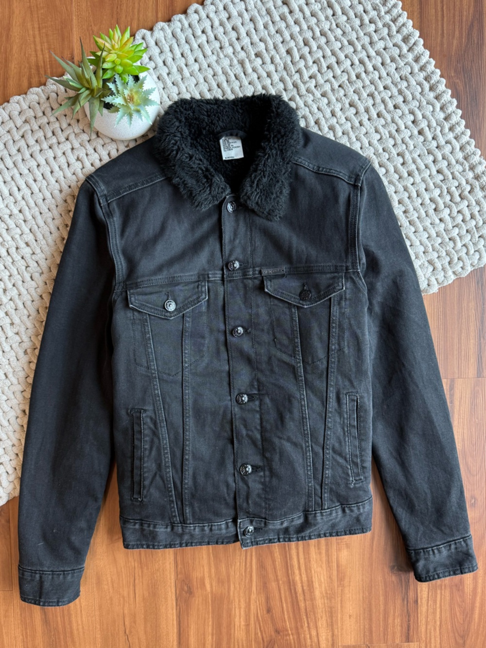 H&M &DENIM | Women’s Black Denim Jacket with Faux Sherpa Lining and Collar | 10
